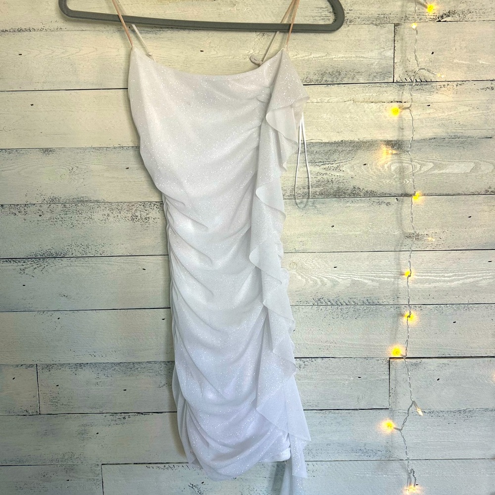 Windsor white dress !